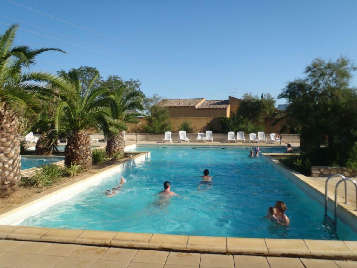 Appartement Dans La Residence Les Mazets De Camargue Арль Экстерьер фото