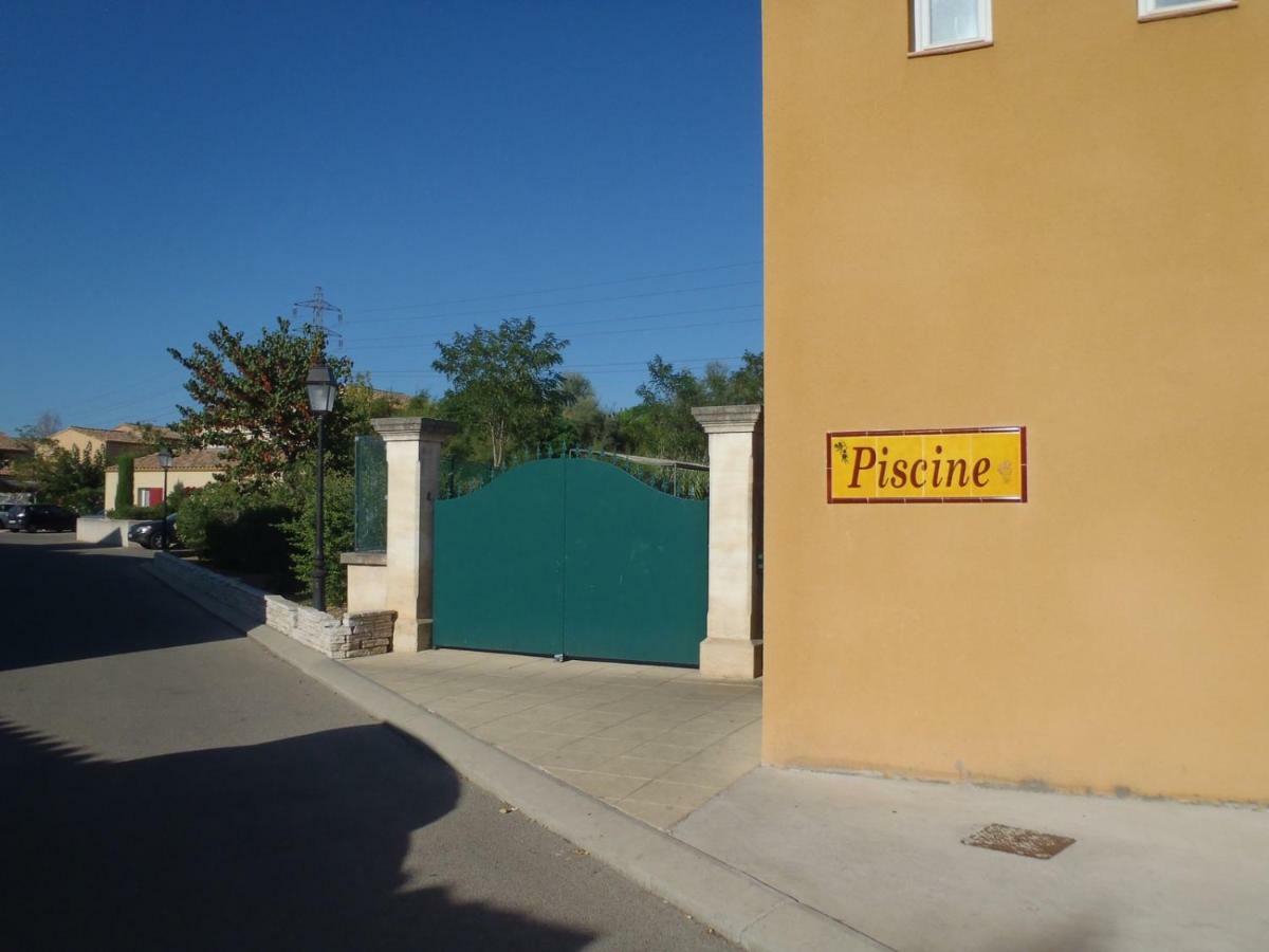 Appartement Dans La Residence Les Mazets De Camargue Арль Экстерьер фото